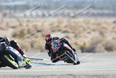 media/Dec-07-2025-CVMA (Sun) [[3e7d2de5dc]]/Race 12- Formula 40 MW and LW/